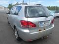 Kuva 4: Toyota Avensis Verso SPORTVAN 2.0 D-4D 2001 116hv 2001