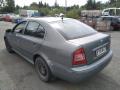 Kuva 4: Skoda Octavia 1.6 4D Hatchback -01 2001