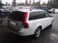 Kuva 4: Volvo V50 5D STW 2.0D Powershift Kinetic 2010