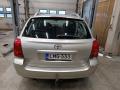 Kuva 4: Toyota Avensis 1.8 Elegant Wagon -03 ZZT251L-AWMGKW 2003