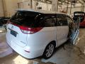 Kuva 4: Toyota Previa 2.4 GL -10 ACR50L-GFPGKV 2013