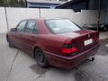 Kuva 4: MB W202 C180 4D Sedan 1.8i MT5 Esprit 2000