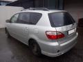 Kuva 4: Toyota Avensis Verso Facelift 5D MPV 2.0VVT-i MT5 7-H. 2004