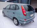 Kuva 4: Nissan Almera Tino V10 5D MPV 1.8i MT5 2003