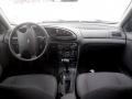 Kuva 4: Ford Mondeo II 4D Sedan 2.0i A/T 1999