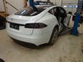 Kuva 4: Tesla Model S P90D -16 2016