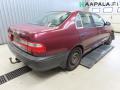 Kuva 4: Toyota Carina E 1.6i 16V Sed 1995