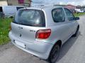 Kuva 4: Toyota Yaris 1.0 3ov. -99 1999