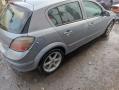 Kuva 4: Opel Astra H 1.6 2004