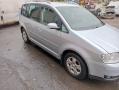 Kuva 4: Volkswagen Touran 2.0 FSI  BLX 2005