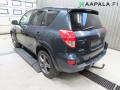 Kuva 4: Toyota RAV4 (III) 2.2 D-4D 4WD 2007