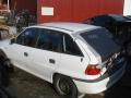 Kuva 4: Opel Astra F 1,8i 16 v comfort 1997