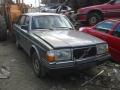 Kuva 4: Volvo 240 1988