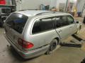 Kuva 4: Mercedes-Benz E 290 TD STW 1998