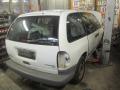 Kuva 5: Chrysler Voyager 5D 2,4i (GS) -99 1999