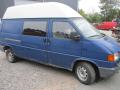 Kuva 5: Volkswagen Transporter pitk, korkea 2,4D Syncro -94 1994