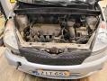 Kuva 5: Toyota Yaris Verso 1.3 VVT-i -00 2000