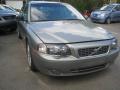 Kuva 5: Volvo S80 D5 2006