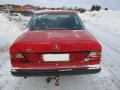 Kuva 5: Mercedes-Benz 124 200D sedan -91 1991