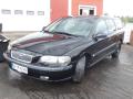 Kuva 5: Volvo V70 2.4bensa 2001