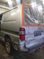 Kuva 5: Toyota Hiace  2.5 D-4D pitk 4WD -04 2004