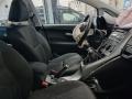 Kuva 5: Toyota Auris 1.6 Terra Hatchback -11 ZRE151L-DHFDPW 2011