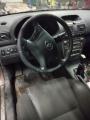 Kuva 5: Toyota Avensis farmari 2.0 D-4D -03  2003