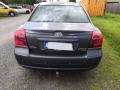 Kuva 5: Toyota Avensis 2.2 D-CAT sedan -06 2006