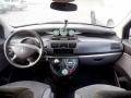 Kuva 5: Peugeot 807 5D MPV 2.2i MT5 2005