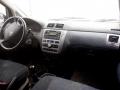 Kuva 5: Toyota Avensis Verso Facelift 5D MPV 2.0VVT-i MT5 7-H. 2004