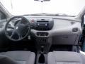 Kuva 5: Nissan Almera Tino V10 5D MPV 1.8i MT5 2003