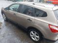 Kuva 5: Nissan Qashqai+2 2.0 DCI 4WD 2010