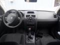 Kuva 5: Renault Mgane II Pre-Facelift 5D Break 1.6i 16V MT5 2005