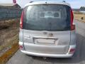 Kuva 5: Toyota Yaris Verso 1.3 -03 2003