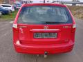 Kuva 5: Hyundai i30 1.6 CRDi -12 2012