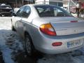 Kuva 5: Chrysler Neon 2.0i 16v automaatti -01 2001