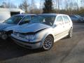 Kuva 5: Volkswagen Golf IV 1.6i sr 74kw HB 1999