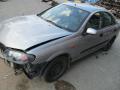 Kuva 6: Nissan Almera  1,5 sedan -02  2002