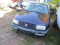 Kuva 6: Volkswagen Vento 1.8 CL  -97  1997