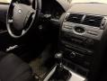 Kuva 6: Ford Mondeo 2.0 TDCi STW -05 2005