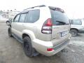 Kuva 6: Toyota Landcruiser J120 3.0D4d 2006