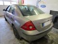 Kuva 6: Ford Mondeo 1.8 sed. -01 2001