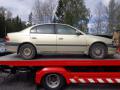 Kuva 6: Toyota Avensis 2.0i D4 Sol Sedan -01 AZT220L-AEMEHW 2001