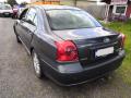 Kuva 6: Toyota Avensis 2.2 D-CAT sedan -06 2006