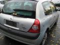 Kuva 6: Renault Clio 1.2i 16v 3d. hb 2002