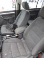 Kuva 7: Volkswagen Touran 2.0 TDI 16V / BKD 2005