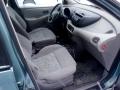 Kuva 7: Nissan Almera Tino V10 5D MPV 1.8i MT5 2003