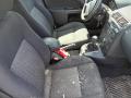 Kuva 7: Ford Mondeo 1.8 farm. -04 2004