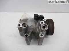 Kuva 1: ilmastoinnin kompressori, Nissan Micra K13 1.2i 12V 5 HB