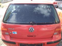 Kuva 1: takaluukku kombi farmari, Volkswagen Golf IV 1.4